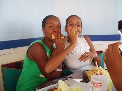 Athéna et Céline!!!!